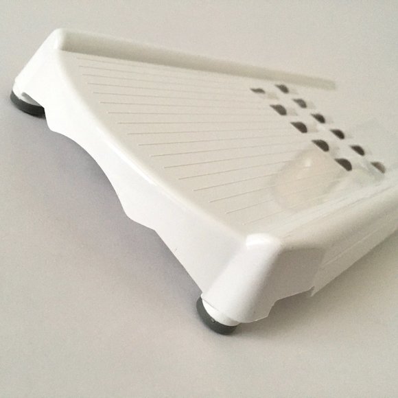 Pampered Chef Veggie Strip Maker - Picture 8 of 8